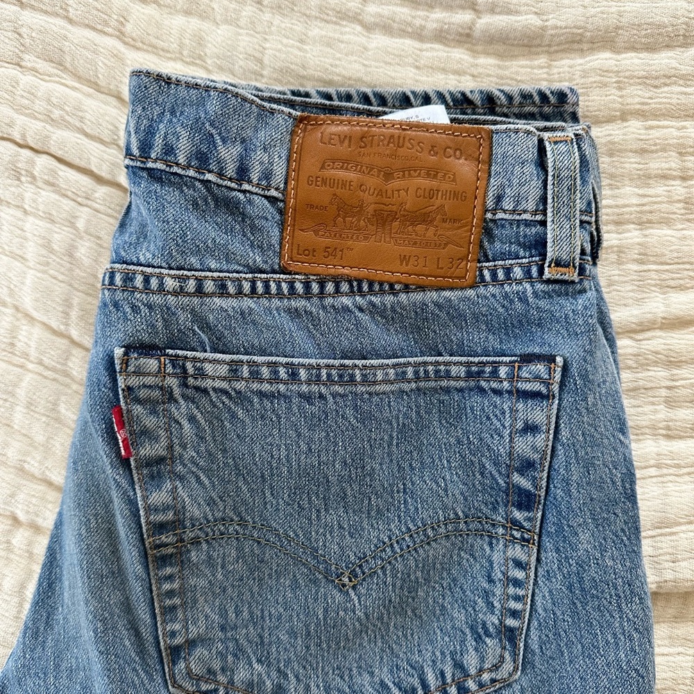 Levi’s men’s jeans 541